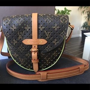 💚Louis Vuitton Chantilly Flore Perforated💚